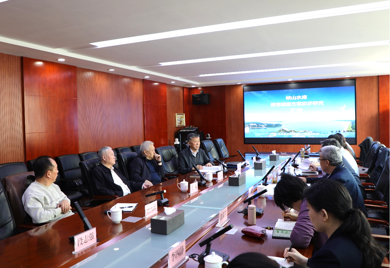 山东省水利科技专家委员会专家到山东水设调研指导